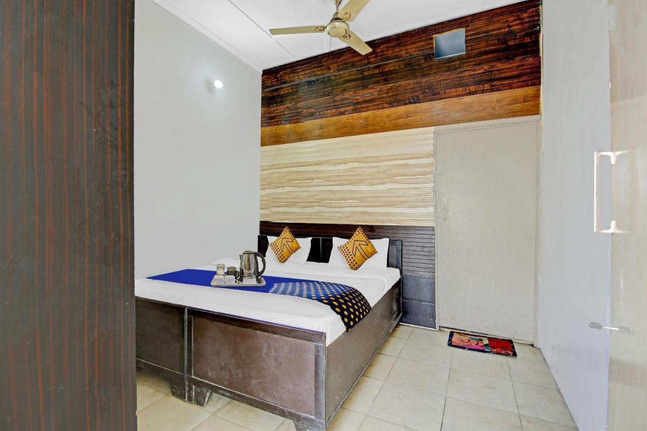 Spot On Shree Naman Guest House Sonipat Exteriér fotografie