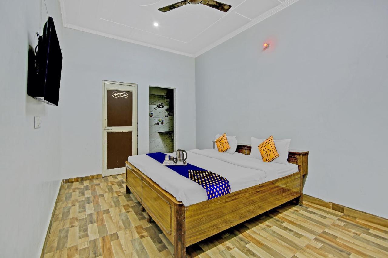 Spot On Shree Naman Guest House Sonipat Exteriér fotografie