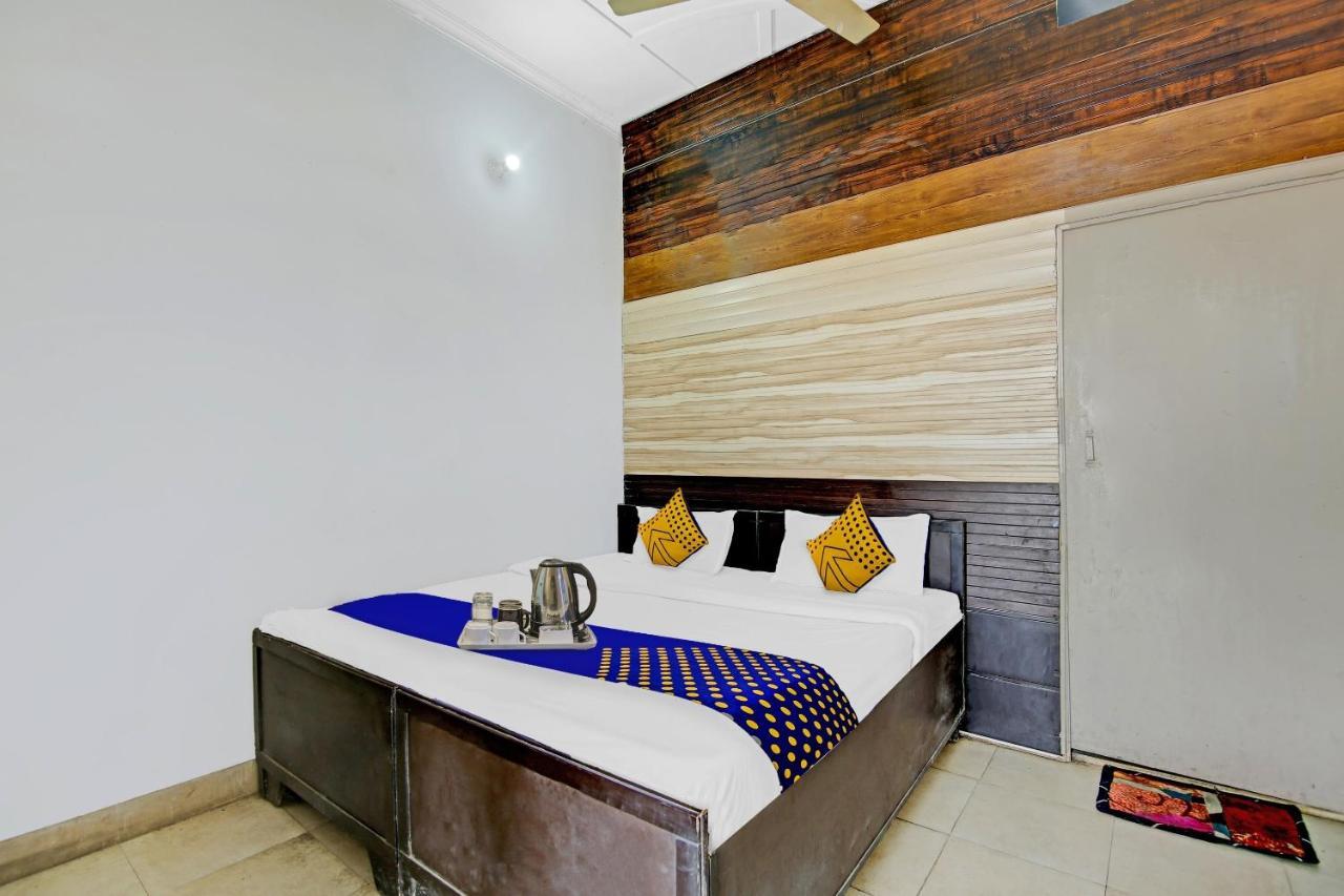 Spot On Shree Naman Guest House Sonipat Exteriér fotografie